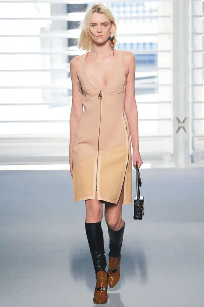 Look 45